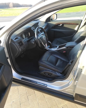 Volvo XC 70 cena 81000 przebieg: 143000, rok produkcji 2015 z Małogoszcz małe 121